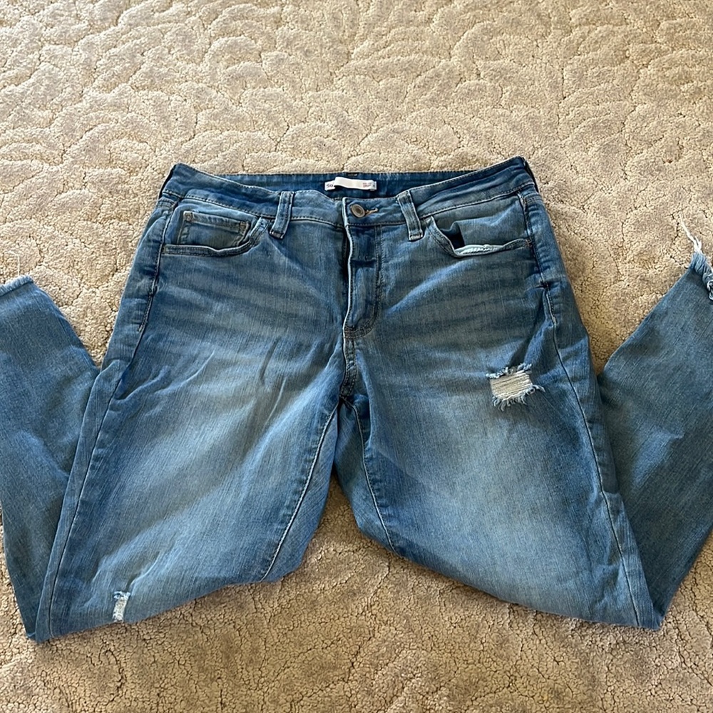 SO Mid rise cropped ripped jeggings